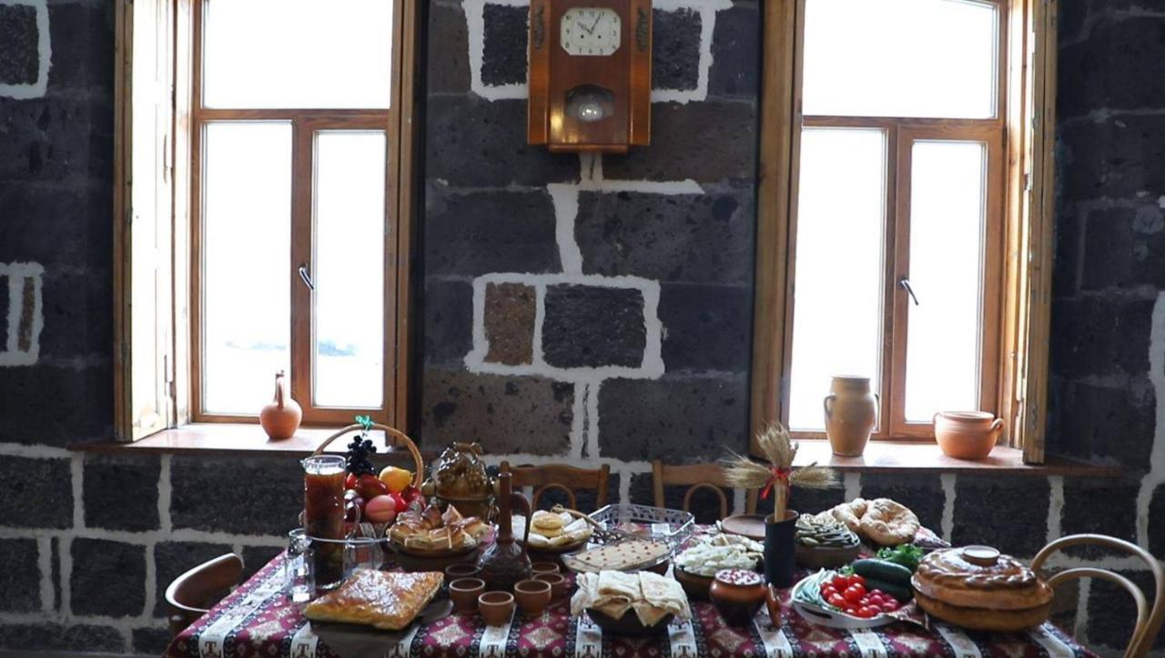 Guesthouse Emma Gyumri Esterno foto