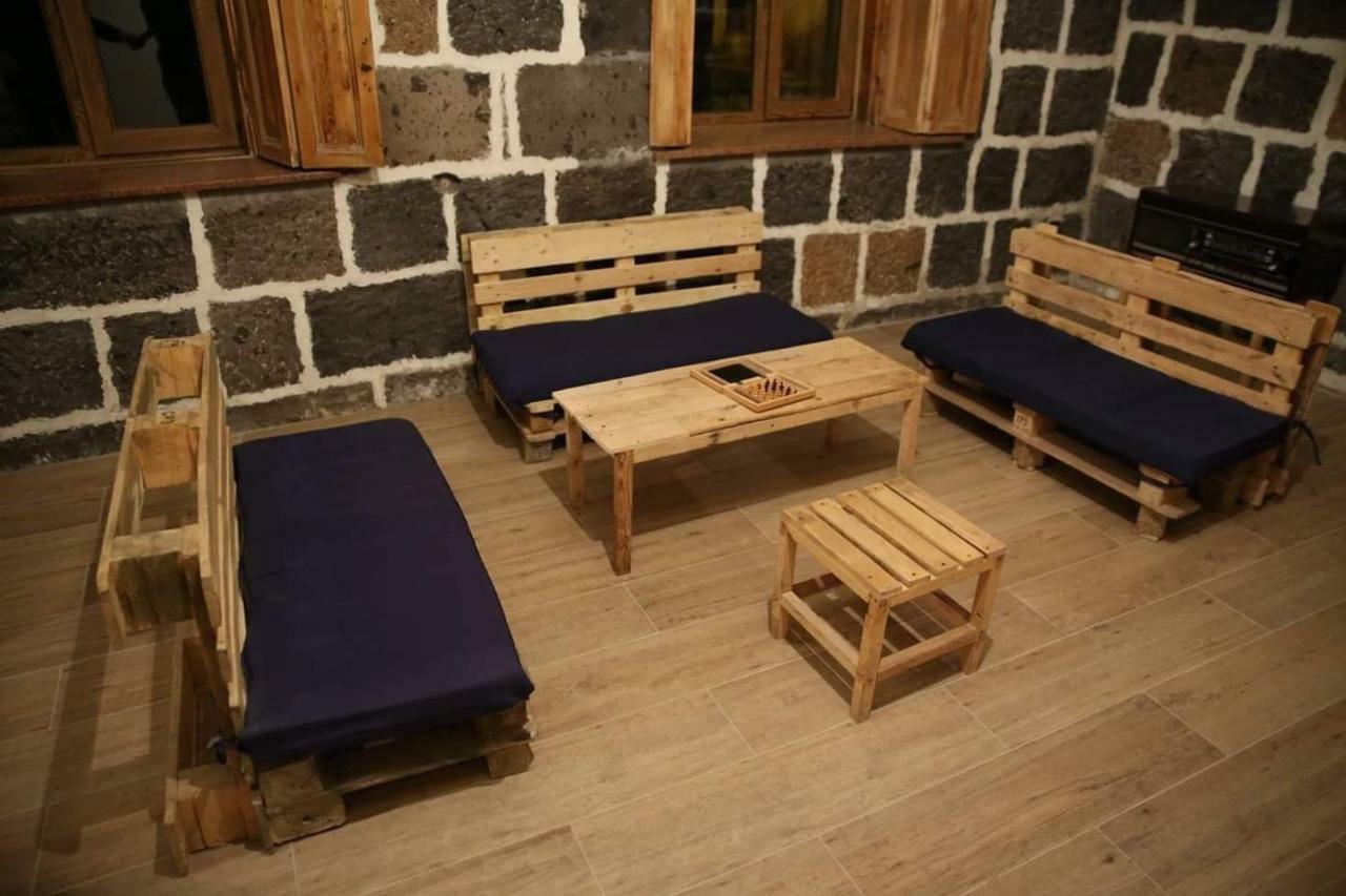 Guesthouse Emma Gyumri Esterno foto